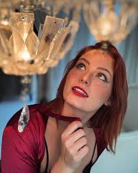 Jeanna Harrison - Free pics, galleries & more at Babepedia
