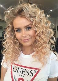 40 Trendy Curly Hairstyles For Women Cute Curly Hairstyles Medium Hair Styles Hair Styles