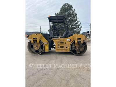 Caterpillar CB15 Smooth Drum Roller