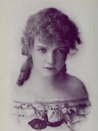 ISABELLE RAY (b. Feb. 1889-?) aka Isabel Rea, was an American silent film  actress