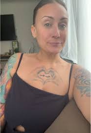 Ashley Ashbaugh's Instagram, Twitter & Facebook