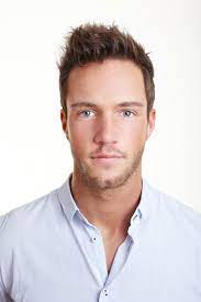 Diversamente i costi per quelle tradizionali dovrebbero variare tra 500 e 2000 €, anche se possono facilmente trovarsi in commercio anche protesi molto spesse e . Protesi Capelli Lugano Parruccheonline Qualita E Professionalita