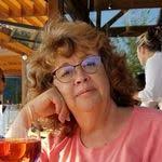 Lavonne Whitaker's Instagram, Twitter & Facebook