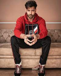 Actor with release dates, trailers and much more. 2020 Fashion Trends Mens Spring 2020 Fashion Colors 2020 Fashion Trend Forecast Spring 2020 Fa Hrithik Roshan Hrithik Roshan Hairstyle Ranveer Singh Hairstyle