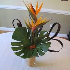 Bird Of Paradise Arrangement Ideas Inspiration Tropical Weddings Bird Of Paradise Bird Of Paradise Wedding Paradise Wedding Tropical Flower Arrangements