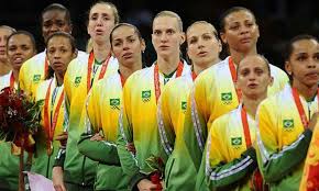 13 medalhas (3 de ouro, 7 de prata e 3 de bronze) natação: 10 Anos De Pequim Heroinas Do Primeiro Ouro Relembram A Conquista