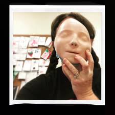 How to remove vip band from wrist?