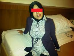 A.m chanel 499 views1 week ago. Gambar Wanita Tidak Pakai Baju 30 Model Baju Muslim Brokat Terbaru Desain Cantik Dan Mewah