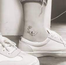 40 Small Elegant Ankle Tattoos For Women To Be Inspired Ankle Tattoos Tiny Tattoos Small Tattoos Foo Elegant Tattoos Stylish Tattoo Ankle Tattoos For Women