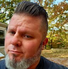 Where are car show judges with experience?