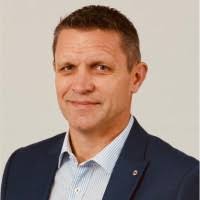 500+ "Bale" profiles