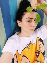 Ani Asatryan's Instagram, Twitter & Facebook