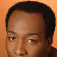 Daisy Hicks biography