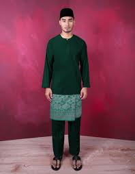 Baju melayu wikipedia bahasa melayu ensiklopedia bebas baju melayu teluk belanga atau baju kurung johor mula diperkenalkan semasa pemerintahan almarhum sultan abu bakar tatkala almarhum bersemanyam di teluk belanga singapura dan berpindah ke tanjung puteri pada tahun. Baju Kurung Teluk Belanga Johor