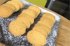 Recette Sables Diamants A La Vanille En Video Recette En 2020 Recette Sable Recette Biscuit Sable Alimentation