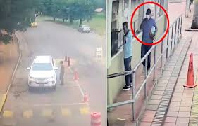 Carro bomba — carro bomba 04:42. E3mee2ivsfzogm