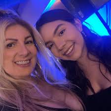 Que linda noche junto a gente especial 😀 @lucianasalgueroo 😍