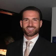 Ronnie Vint spends time with Love Island legend after split