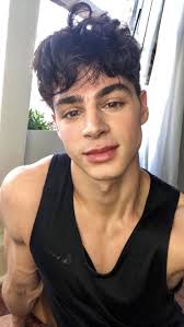 Madison Varner (mvarner788)