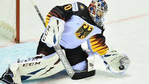 Mathias niederberger von den eisbären berlin kehrt für das entscheidende vorrundenspiel um den einzug ins wm. Eishockey Eishockey Wm Deb Team Mit Nhl Torwart Grubauer Gegen Finnland Ran