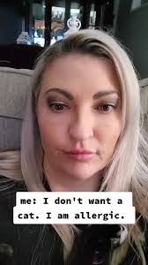 Leslie Toler's Instagram, Twitter & Facebook