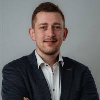 90+ Profile mit dem Suchbegriff „Lischak“