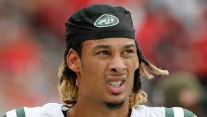 Arrest warrant issued for Jets wide receiver Robby Anderson