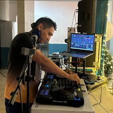 Profile for Dvj Carlos Mix