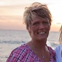 50+ "Carla Lowe" profiles