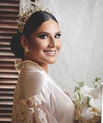 Brides — Derek Munoz