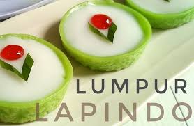 Resep kue bolu selanjutnya ialah mulai mencampurkan terigu dan vanili pada adonan telur yang tadi sudah jadi. 29 Resep Kue Lumpur Lembut Anti Gagal Rasa Dijamin Enak