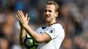 Harry kane joined the youth system of tottenham hotspur in 2004 and started practical working for his dream. Harry Kane England Captain Thanks Young Fan For Letter And Drawing Cbbc Newsround
