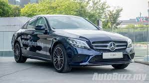 The information is presented in a clearly structured way. Mercedes Benz Malaysia Launches The Facelifted C Class C200 Avantgarde C300 Amg Line Autobuzz My