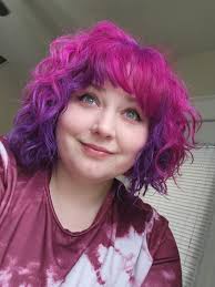 What are the best hair salons in Muncie for hair color correction?