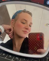 GINGER GREGORY LME (@skin_with_ging) • Instagram photos and videos