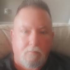 Wow, you're gorgeous. Are you in the Army FOS so you in the military? I  sure 20 years in the morning core retired.