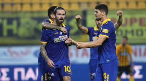 Η αεκ με τέσσερις διαδοχικές ήττες στα ισάριθμα τελευταία επίσημα παιχνίδια της, η αεκ βρίσκεται πλέον εκτός τετράδας στη βαθμολογία, ενώ μειώθηκαν οι πιθανότητές της για πρόκριση στον τελικό. Arhs Aek 2 2 Me Magia Toy Libagia H Aek Ston Teliko Kypelo Elladas Athletic Radio 104 2