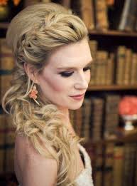 halboffen hochzeitsfrisuren lange haaren mit locken frisur trauzeugin frisur lange haare locken geflochtene frisuren