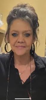 Christine Potts's Instagram, Twitter & Facebook