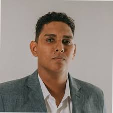 Resolve Vacation Overlaps in Office Administration