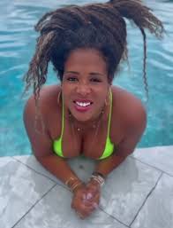 Kelis Slight Nip Slip - Porn Videos & Photos - EroMe