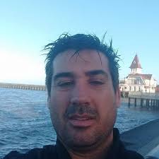 Javier Lea Plaza, abogado del CSD Los de Abajo, explicó la situación que se  vive en estos momentos a las afueras de la embajada argentina ubicada en el  centro de la capital. “