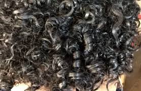 Comment Definir Ses Boucles Avec La Maxi Hydratation Methode Natur Ouli Hydrater Cheveux Crepus Hydratation Soin Pour Cheveux Maison