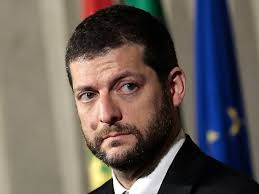 Deputato del partito democratico, collegio uninominale di livorno. In Molti Nel Pd Votarono A Favore Del Si E Ora Lo Rinnegano Per Me Invece E Un Passo In Avanti Intervista Ad Andrea Romano Pd Il Dubbio