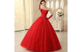 Nos robes de mariées princesse aux corsets ajustés et aux jupes volumineuses tout droit sorties de conte de fées feront de vous l'héroïne de votre mariage. Robe De Mariee Princesse Rouge Robe De Mariee Princesse Robe De Mariee Robe Mariee Rouge
