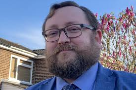 Central Beds Council chairman "sad and disappointed" in himself after  forgetting to cast vital vote in leadership battle