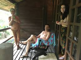 Como é viver no maior clube naturista da América Latina - 07012021 - UOL  TAB