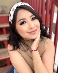 Youa Xiong's Instagram, Twitter & Facebook