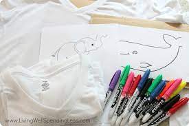 How to decorate a shirt. Easy And Fun Diy Sharpie T Shirts Simple Sharpie Crafts For Kids