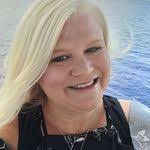 Melissa Schrader's Instagram, Twitter & Facebook